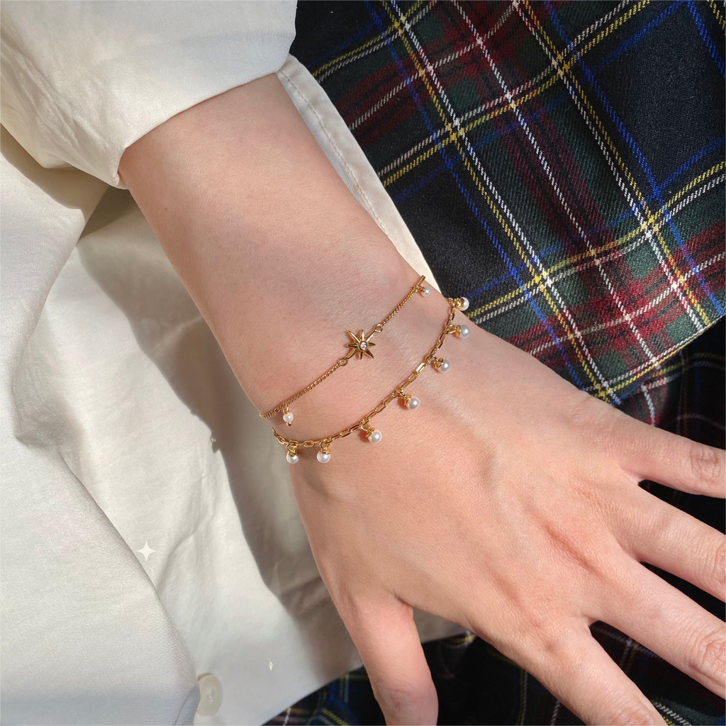 Mini Teardrop Pearl Pendant Bracelet