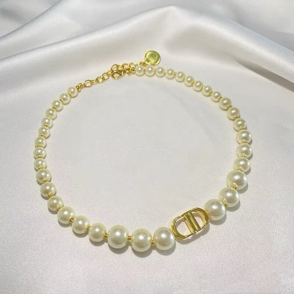 Dior Pearl Letter Necklace Bracelet