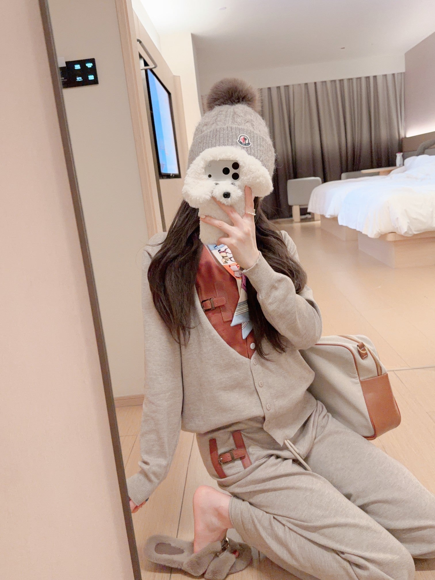 Hermes Causal Knitted Suit (With Scarf)